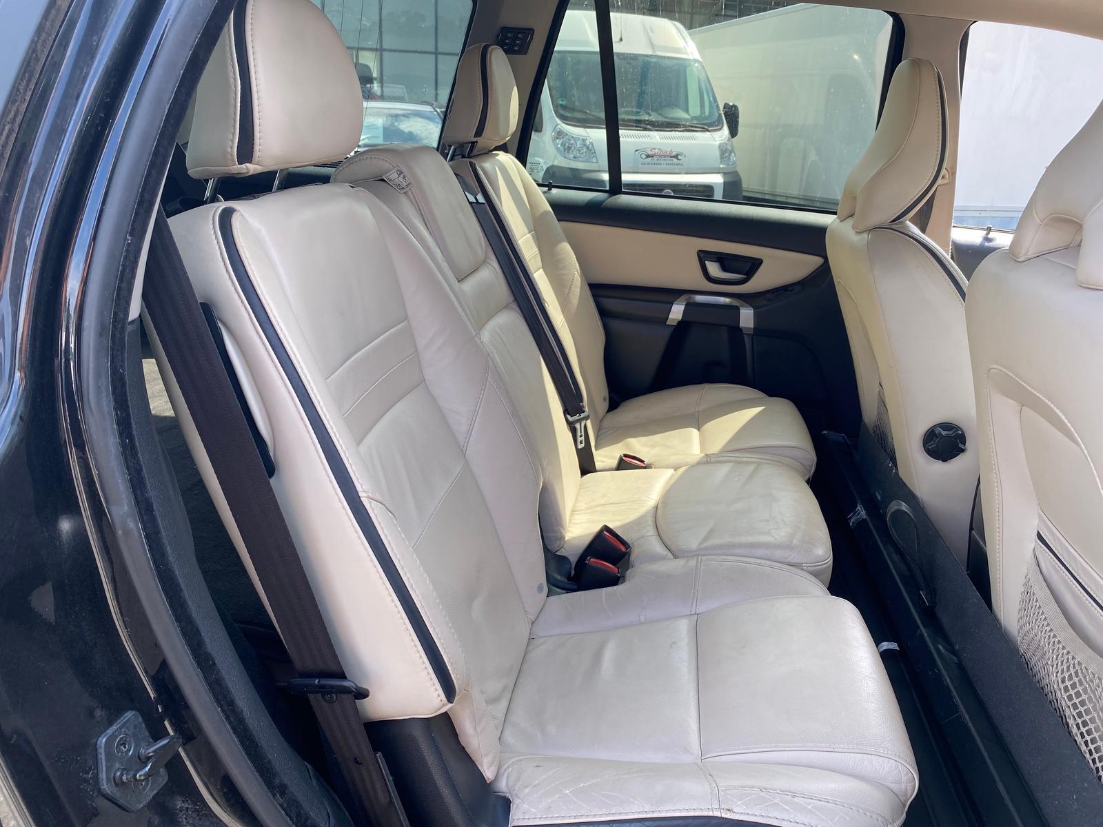 VOLVO XC90 D5 R-DESIGN 2.4 185 ch 4X4 BVA - PANO - 2490000 KM