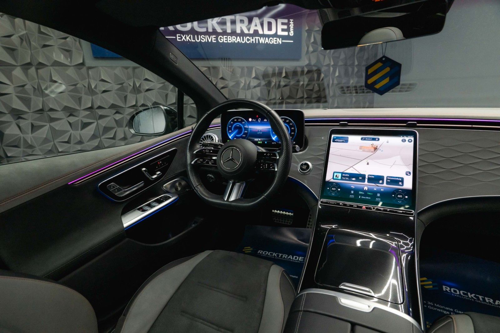 Fahrzeugabbildung Mercedes-Benz EQE 350+ AMG Night | Batterie NEU 100% | Pano