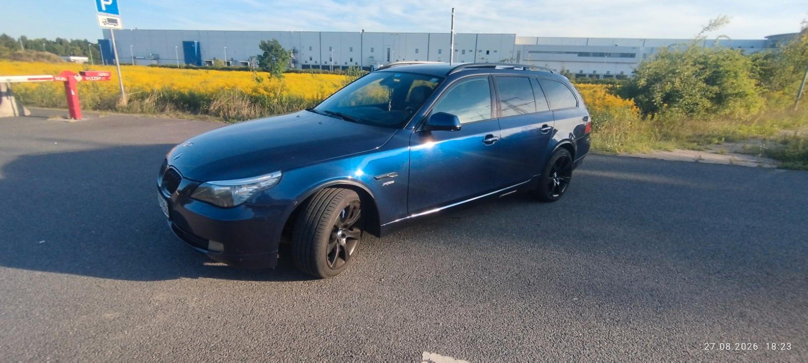 BMW 530d xDrive touring Edition Exclusive Editio...