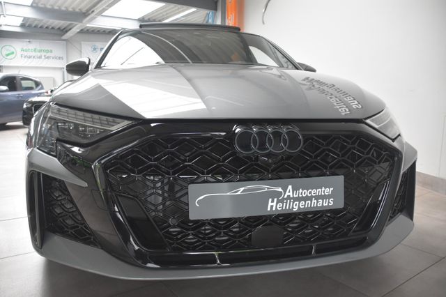 AUDI RS3 Matrix-LED Leder Pano Carbon HeadUp 280