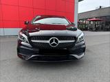 Mercedes-Benz CLA 180 - AMG Line  - Mercedes-Benz CLA 180: AMG