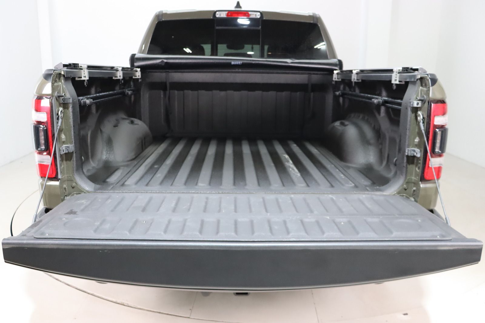 Fahrzeugabbildung Dodge Ram 1500 5.7 V8 Crew Cab Big Horn * Built to Ser