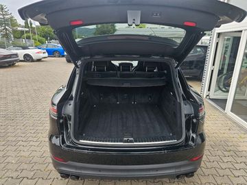 Porsche Cayenne - 12