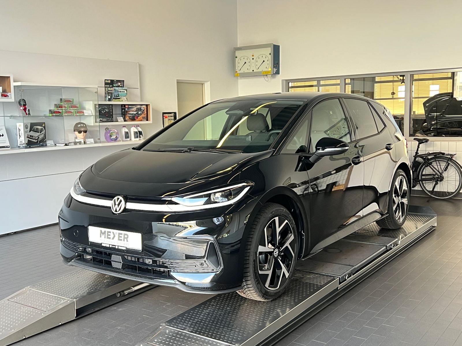 Fahrzeugabbildung Volkswagen ID.3 NEO Life 50 kWh *19" LM-Felge, Ganzjahresre