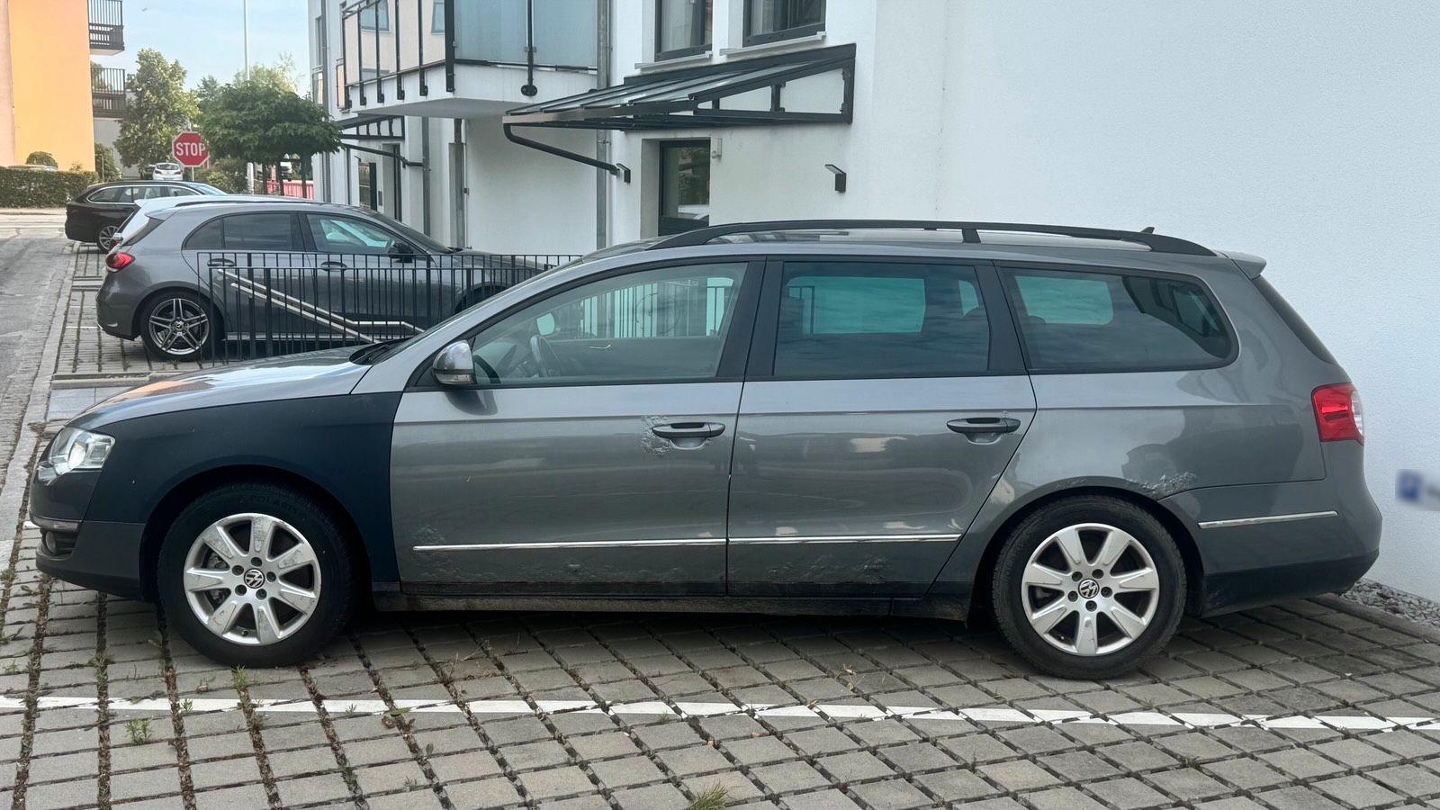 Volkswagen Passat 2006 — rear view