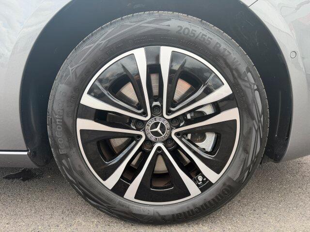 Mercedes-Benz A 250 e Progressive Adv. LED Distronic MBUX 360°