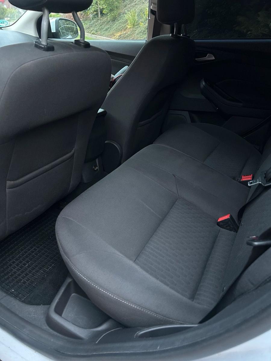 Ford Focus 2014 — фото 11