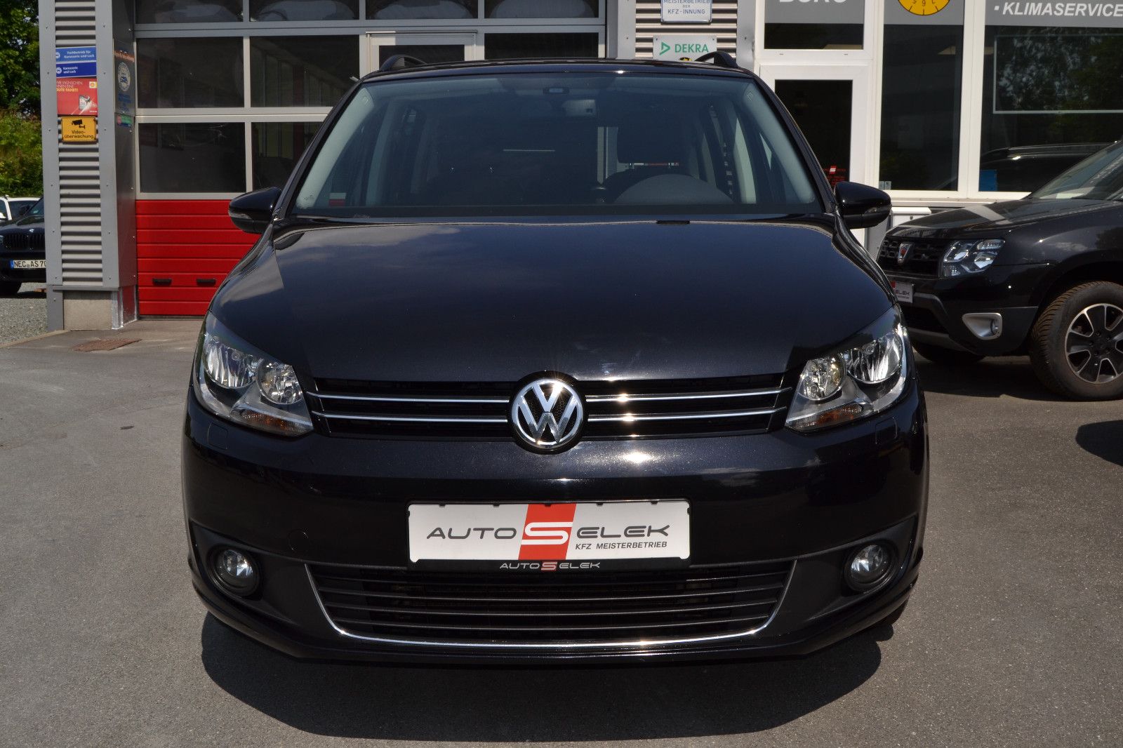 Fahrzeugabbildung Volkswagen Touran Comfortline BMT/AUTOMATIK/NAVIGATION/AHK/