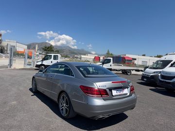 Mercedes E 220 - 5