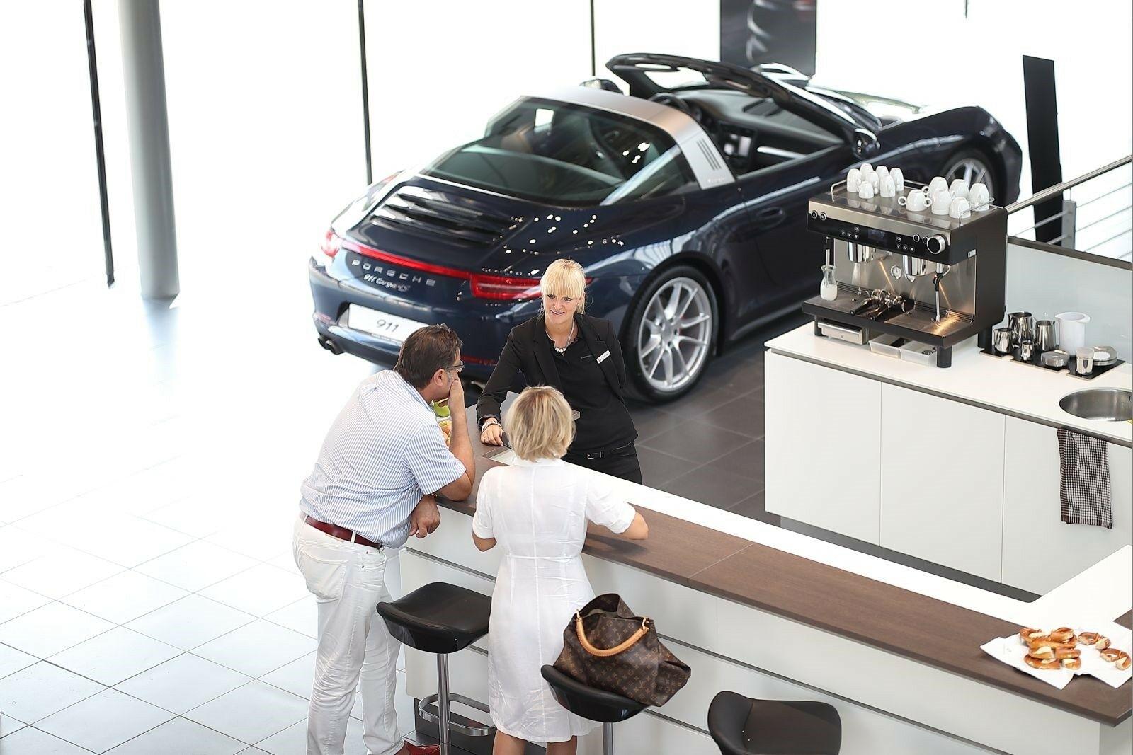 showroom-image-bottom