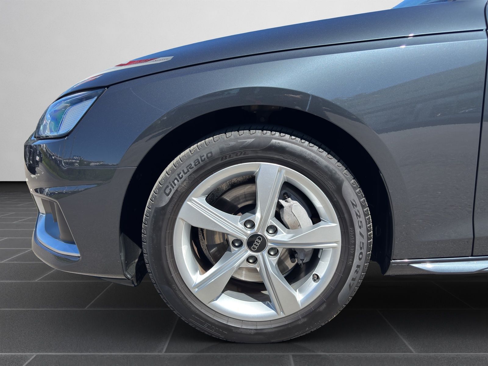 Audi A4 - Bild 9