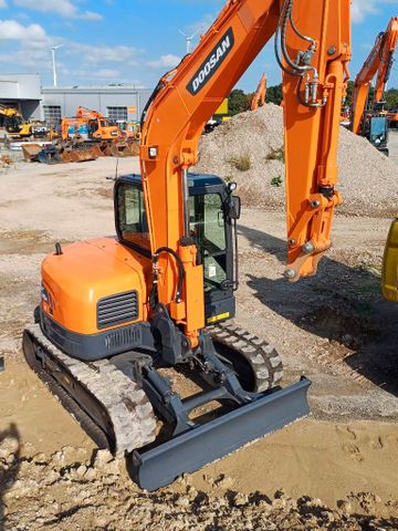 Doosan DX 85 R-3