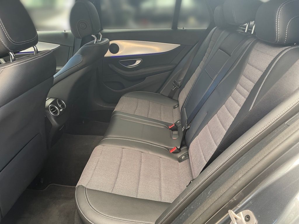 Fahrzeugabbildung Mercedes-Benz E 220 dT 4M All-Terrain Avantg. AHK Airmatic 360