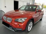 BMW X1 xDrive20i "1 HAND/PANORAMA/BMW Service"AHK" - BMW: Orange