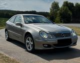Mercedes-Benz C 230 2.5i V6 - Sportcoupé - Mercedes-Benz C 230 aus 2006: Coupe