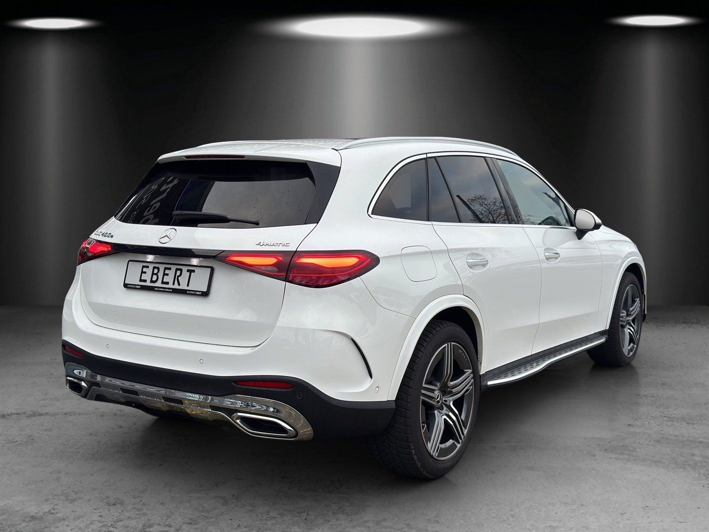 Fahrzeugabbildung Mercedes-Benz GLC 400 e 4MATIC+AMG-Line+AIRMATIC+AHK+DISTRONIC