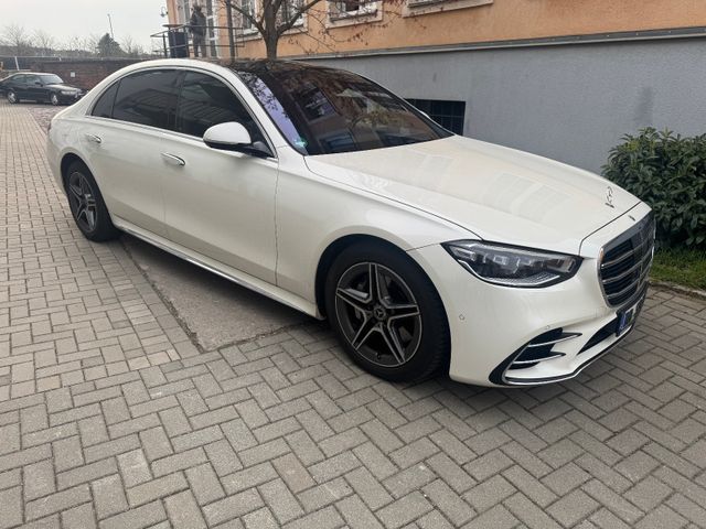 MERCEDES-BENZ S 350d L AMG-Line/Digital/3xTV/3D