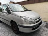 Peugeot 807 - Peugeot 807 mit Benzin-Antrieb