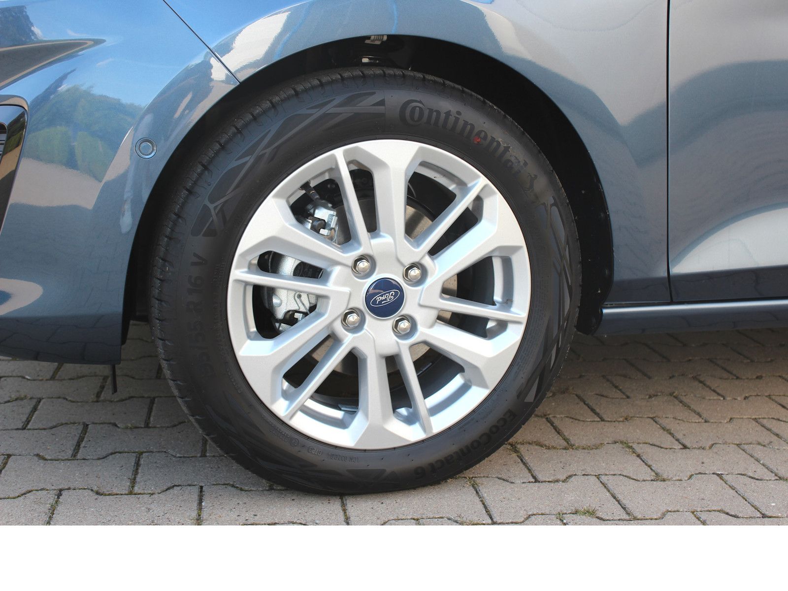 Fahrzeugabbildung Ford Fiesta Titanium