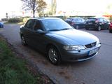 Opel Vectra 1.8 16V Selection - gebrauchte Opel Vectra aus dem Jahr 2001