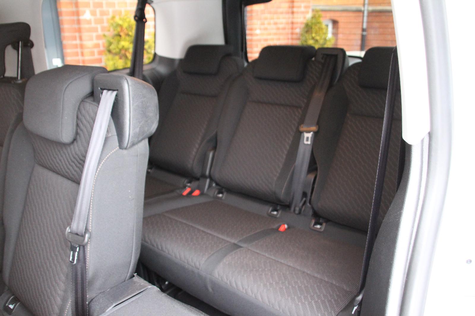Toyota Proace Verso L1 Family Comfort 8 Sitze/Navi/Shz/