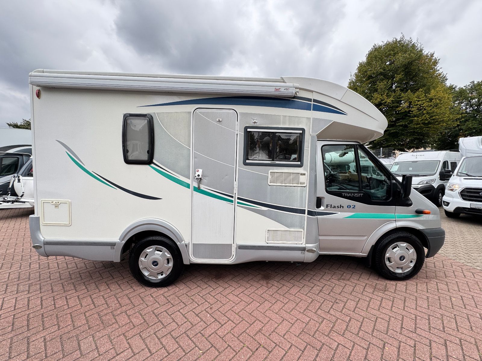 Fahrzeugabbildung Chausson Flash 02 Ford Transit 2.2 KAMERA STANDHEIZUNG TV
