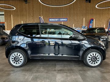 MYAUTOCENTER – Gebraucht- und Jahreswagen mit Werkstattservice in Pfaffenhofen Volkswagen up! black up! *Sitzh.*Navi*Klima*TÜV0428*