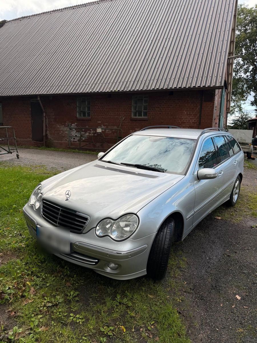 Mercedes-Benz C180, 2004