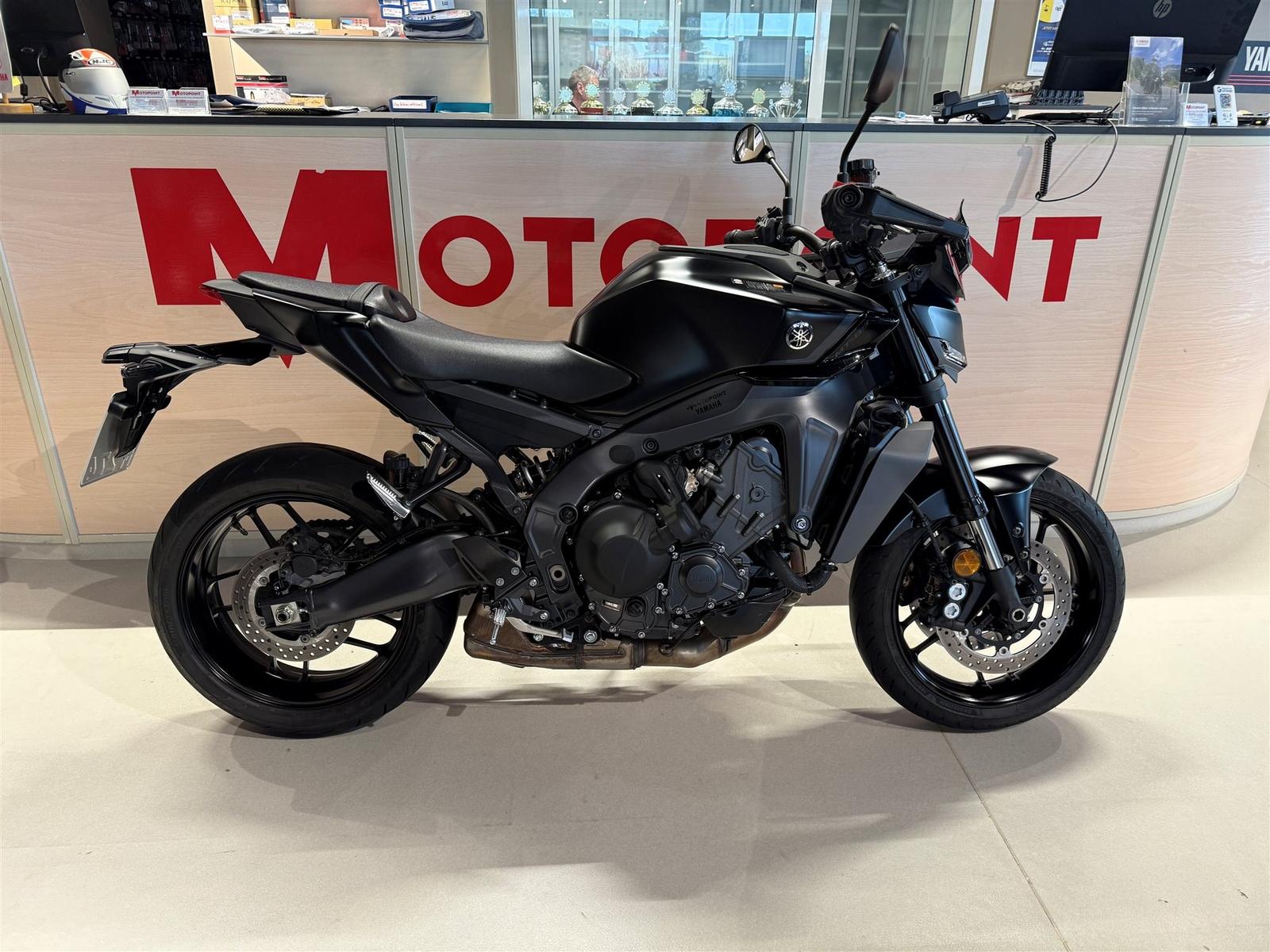 Yamaha MT-09 Y-AMT inkl. Scheibe und Windabweiser