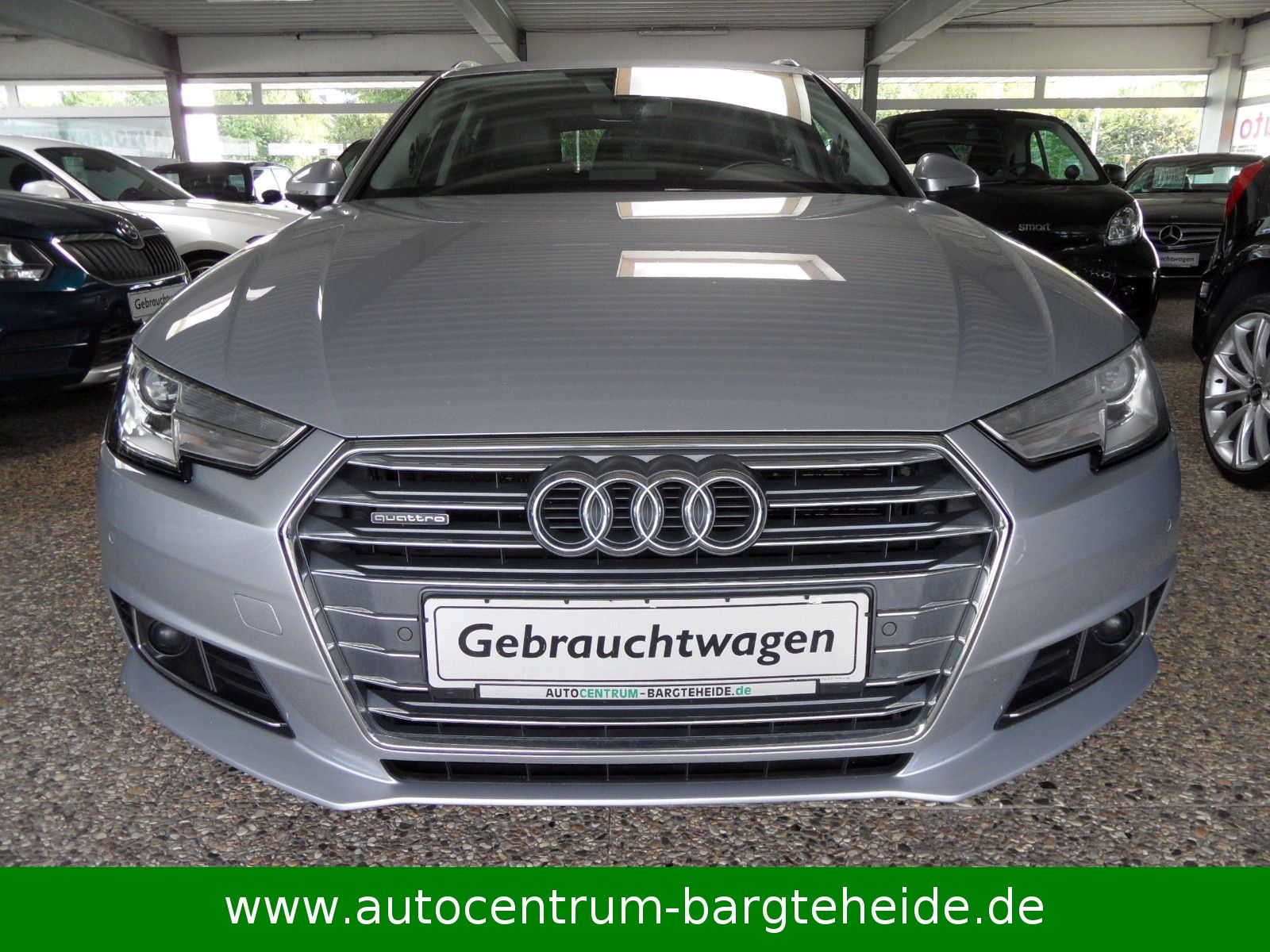 Audi A4 - 1