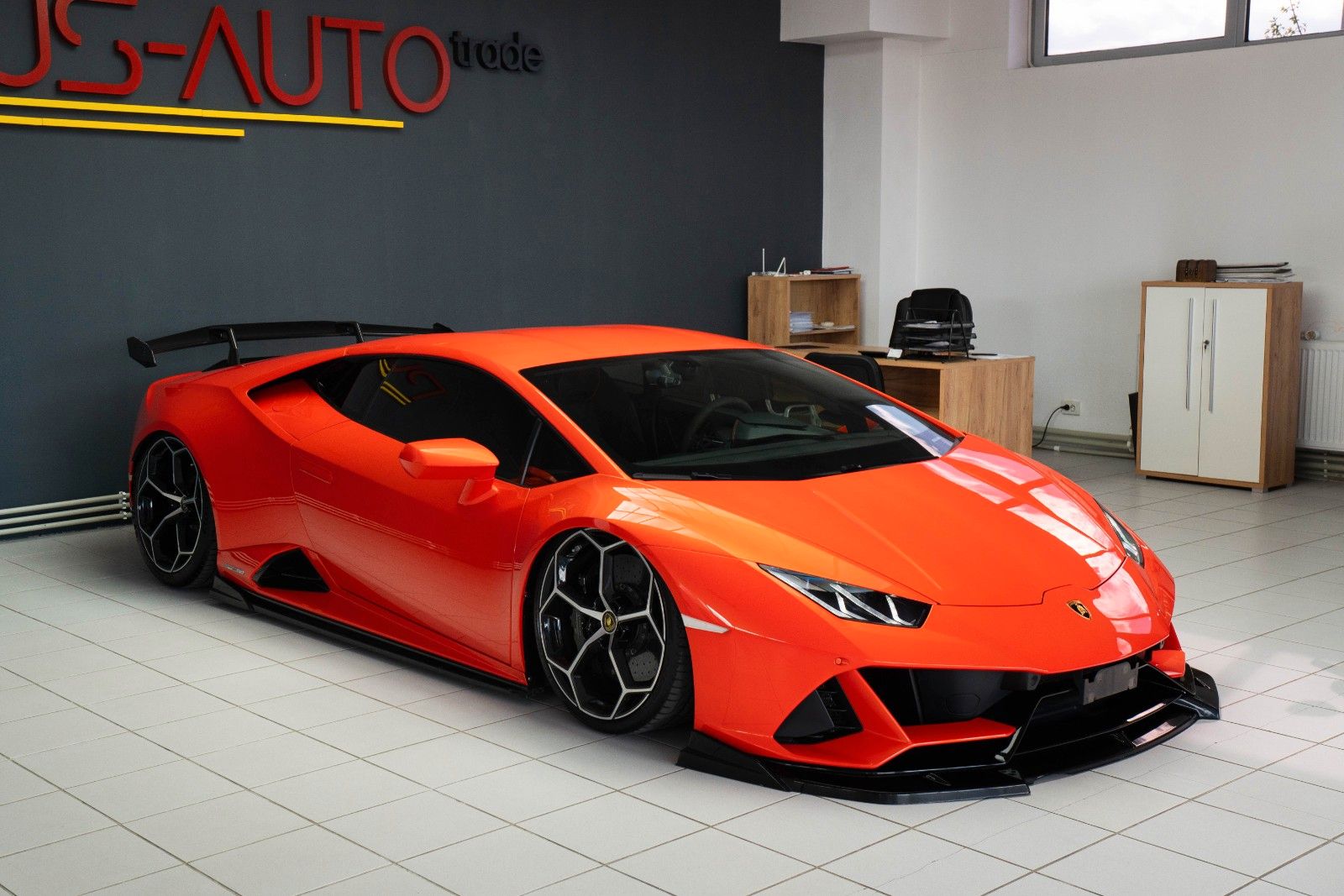 LAMBORGHINI Huracan