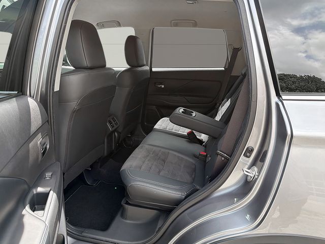 Mitsubishi Outlander Edition+ 2WD+LED+AHK+Carplay+Leder+Len