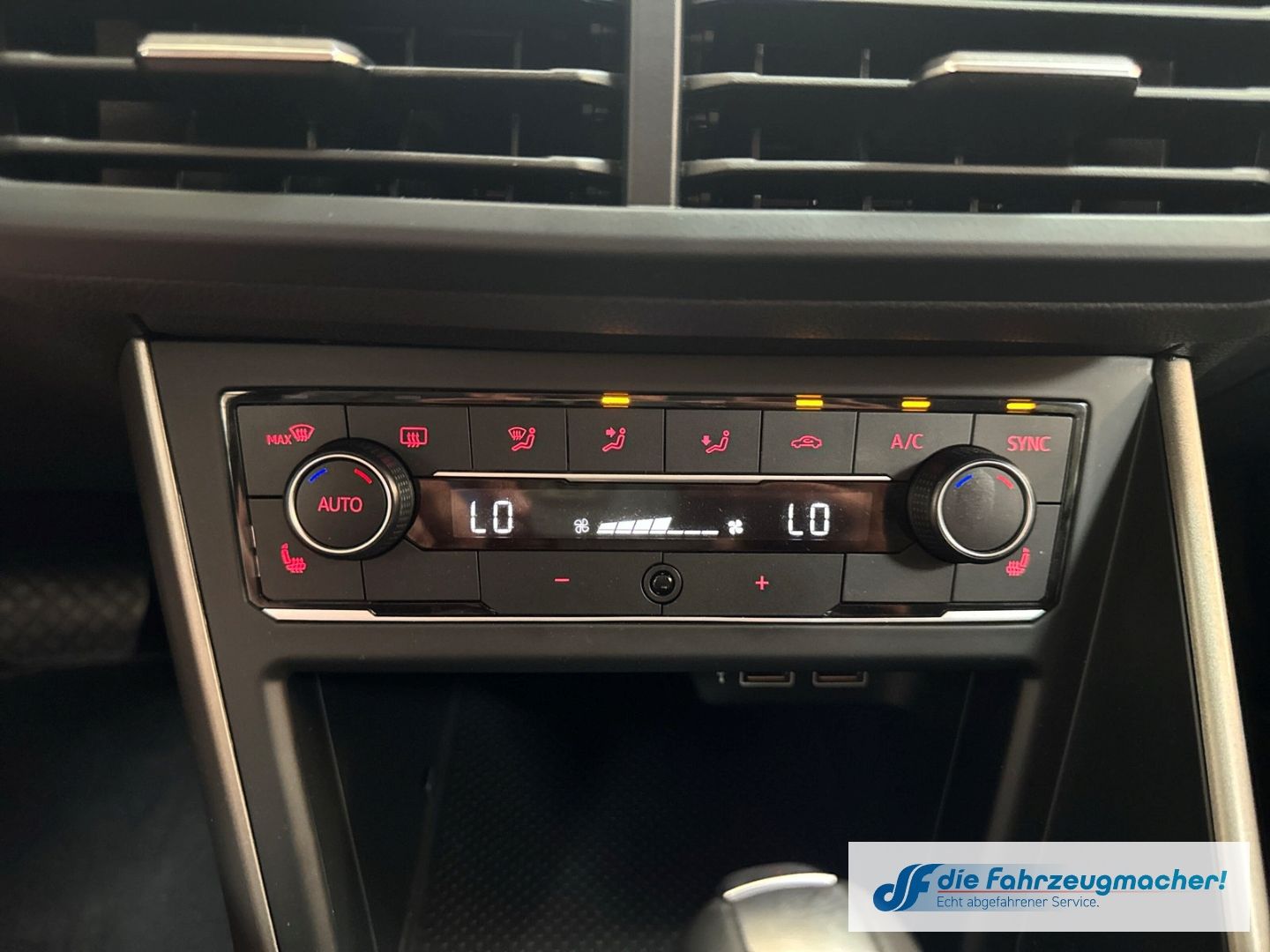 Fahrzeugabbildung Volkswagen Polo VI Comfortline 1.0 TSI AHK ACCKlimaautom SH