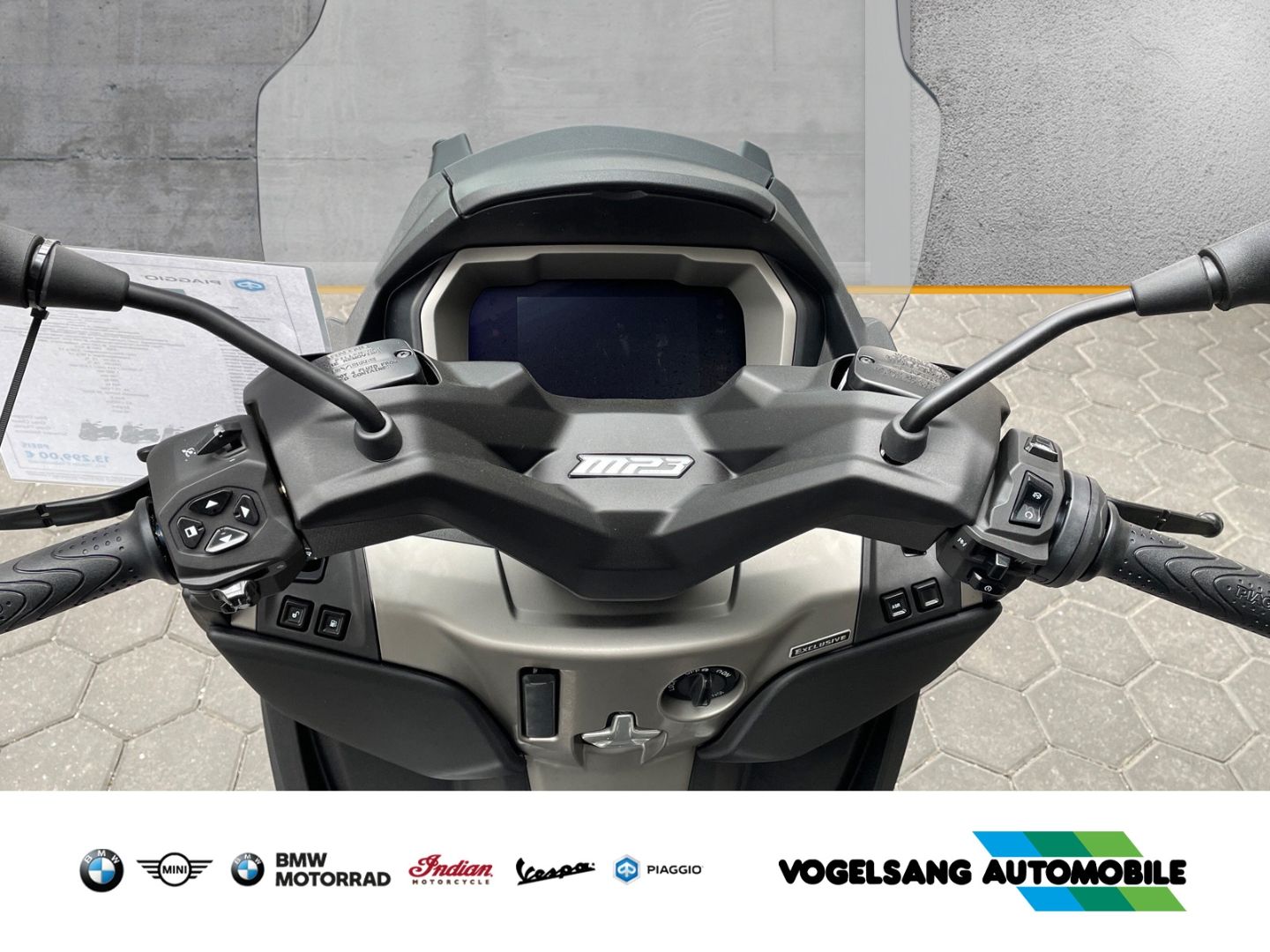 Fahrzeugabbildung Piaggio MP3 530 HPE Exclusive, Rückfahrhilfe / Kamera, T