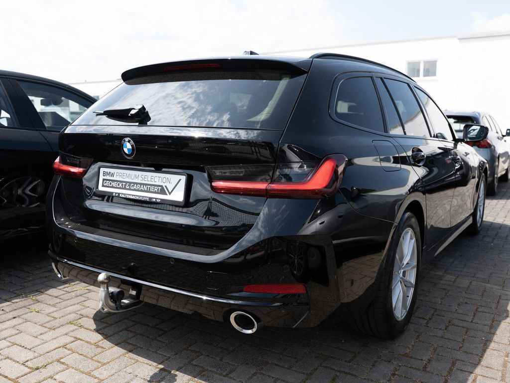 BMW 320d Touring xDrive FACEL. AHK LED NAVI KAMERA foto 5