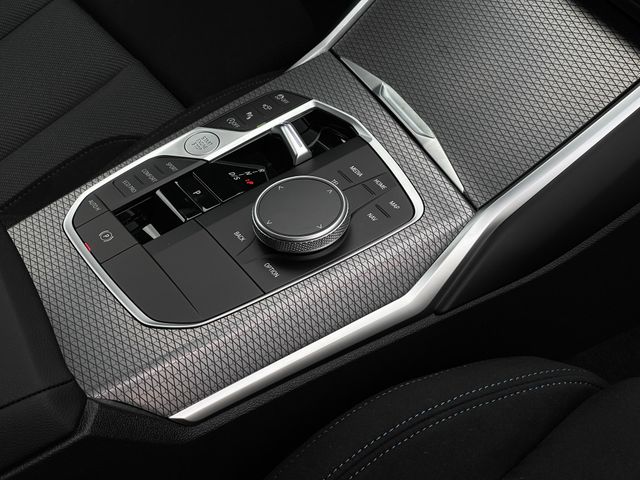 Foto Nummer 10: BMW 330i xDrive