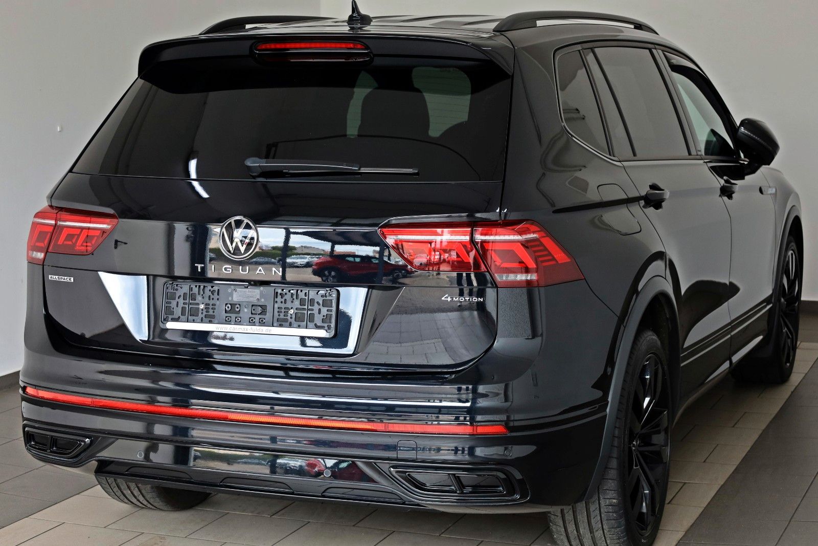 Fahrzeugabbildung Volkswagen Tiguan Allspace R-Line 4M Navi,LED,ACC,360°,AHK,
