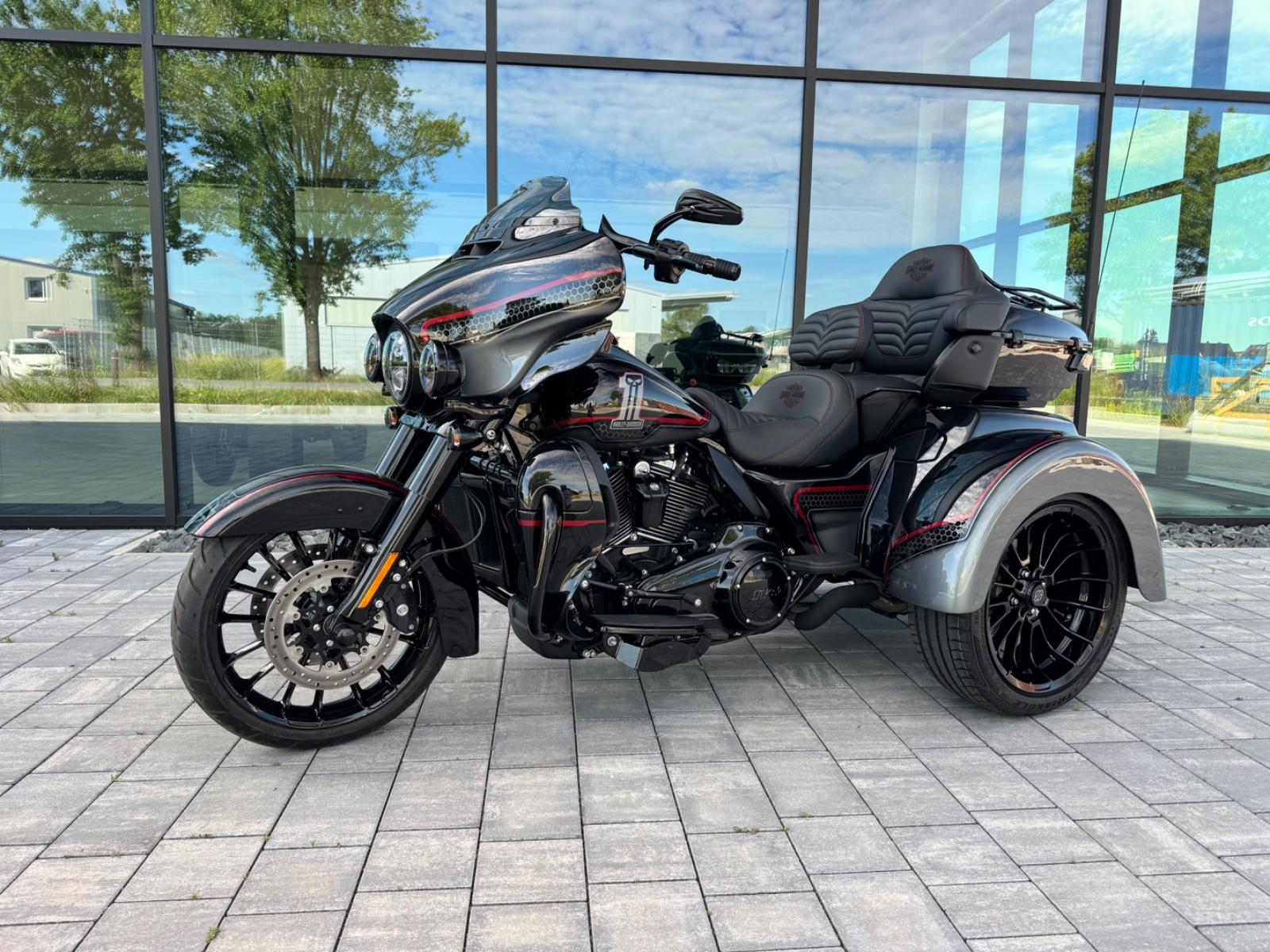 Harley-Davidson Tri Glide Ultra / FLHTCUTG 114/2025/MCJ Klappe