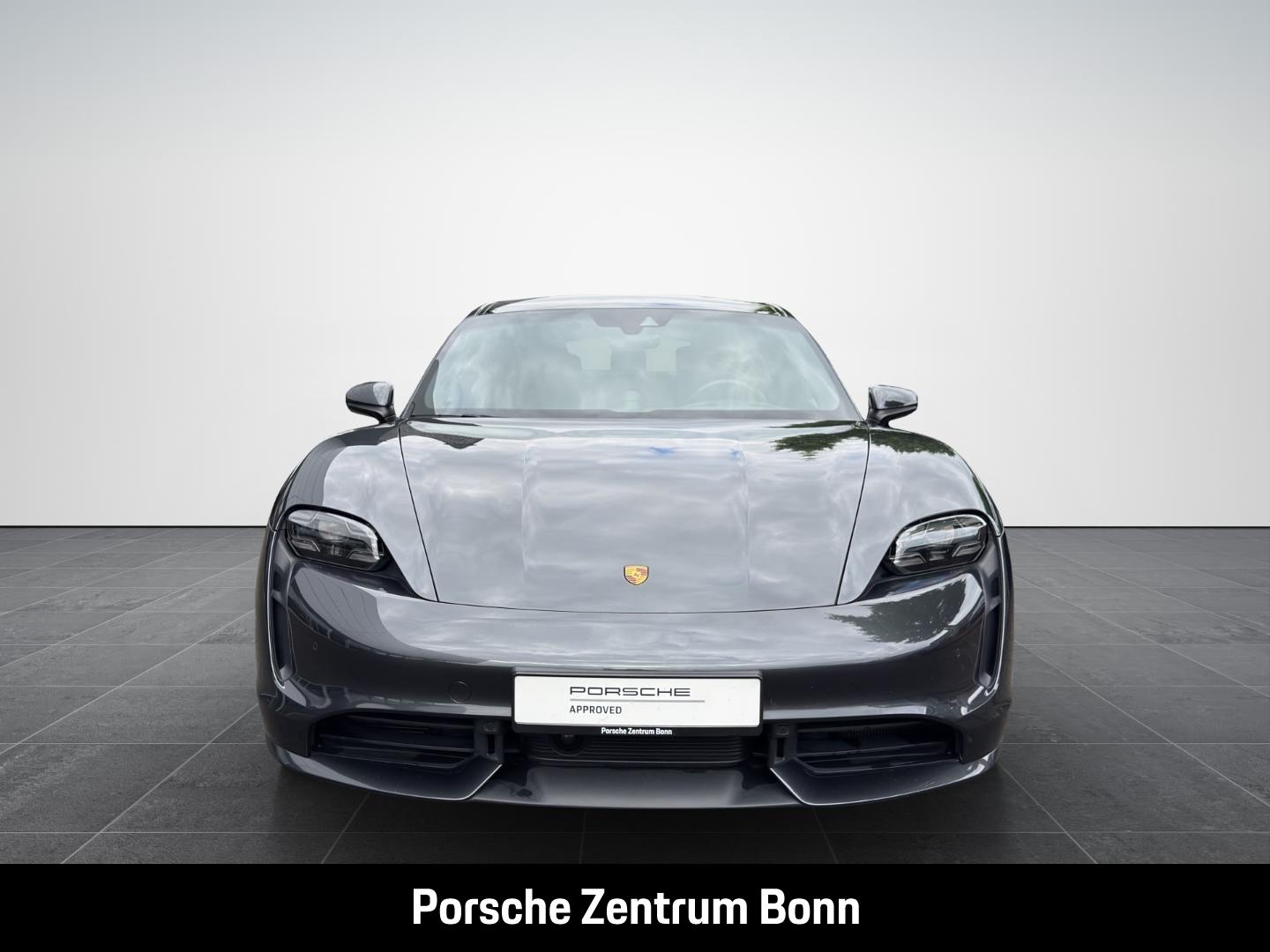 Porsche Taycan Turbo InnoDrive Surround-View LED-Matrix