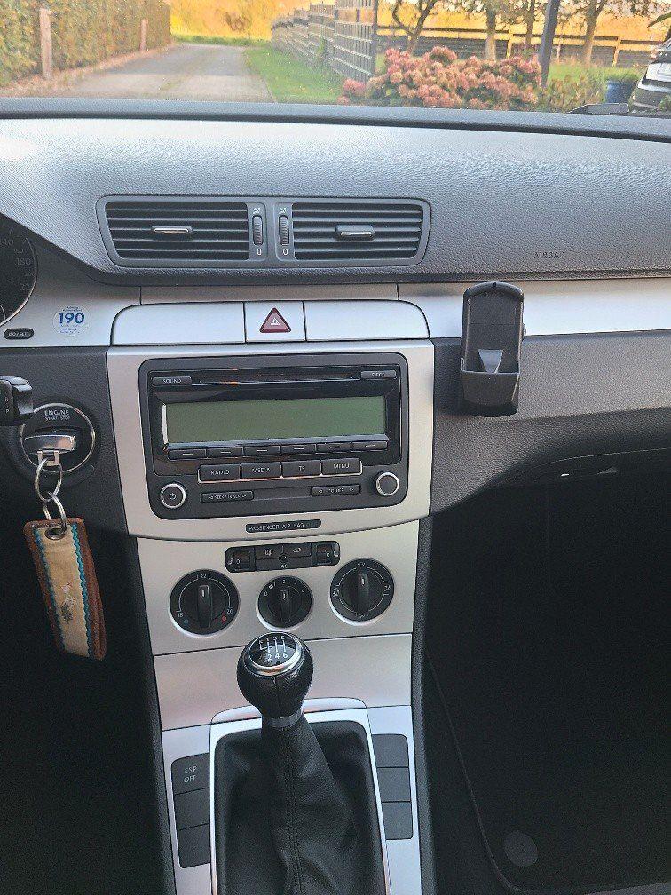 Volkswagen Passat 2009 — photo 6