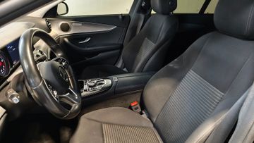 Mercedes E 200 - 3