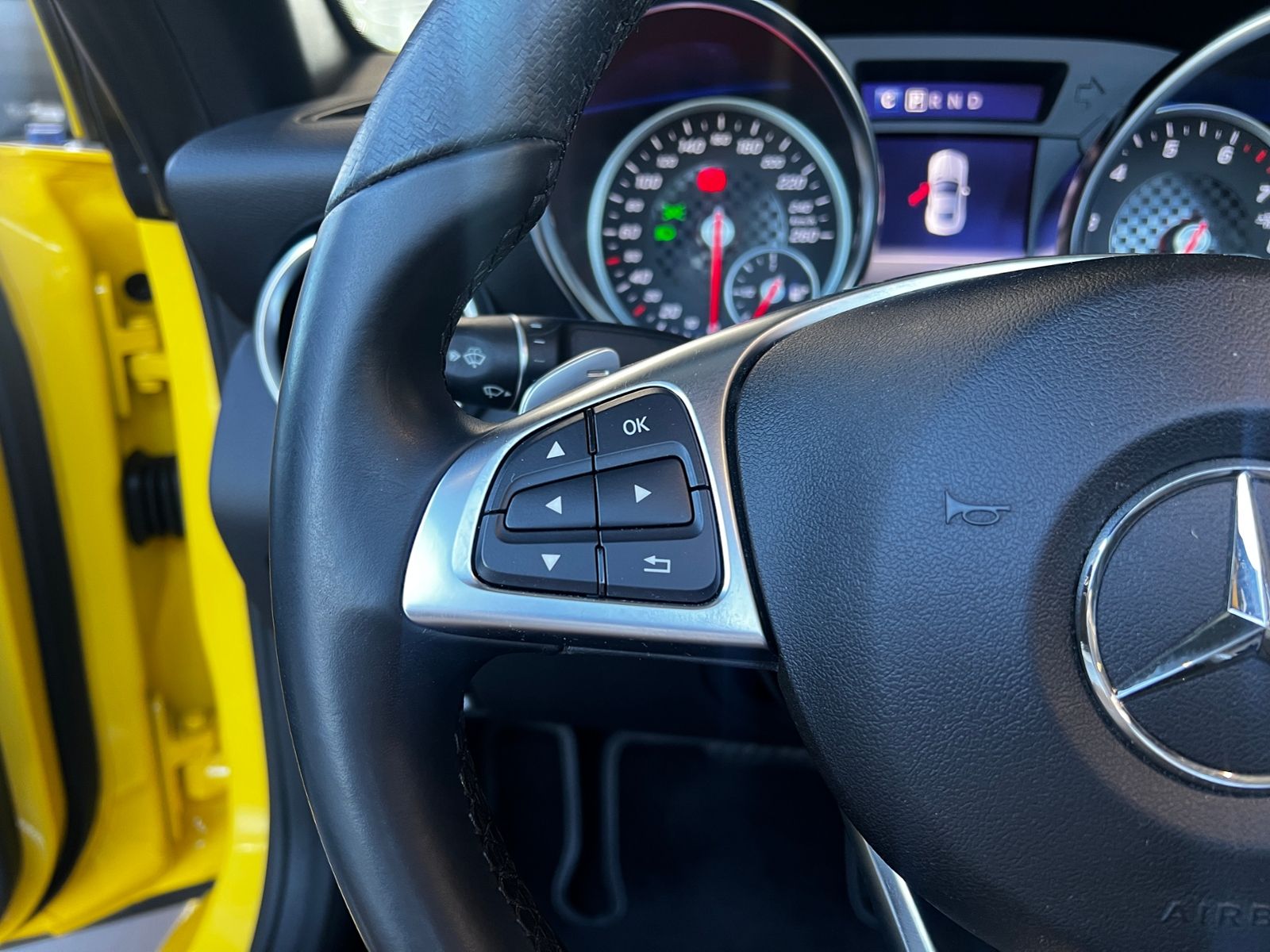 Fahrzeugabbildung Mercedes-Benz SLC 300 Final Edition H/K AMG LED NAVI ALU