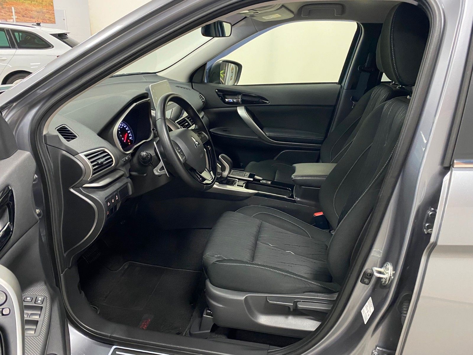 Fahrzeugabbildung Mitsubishi ECLIPSE CROSS PLUS+SITZHEIZUNG+RÜCKFAHRKAMERA+++
