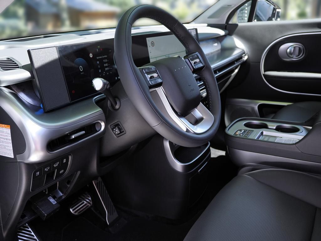 Fahrzeugabbildung Hyundai IONIQ 9 6-Sitzer UNIQ Panoramadach Relax-Paket