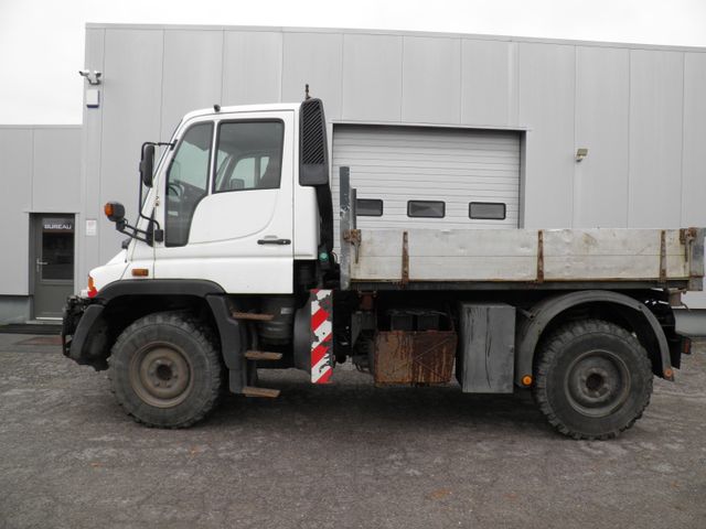 Mercedes-Benz Unimog U300C 4x4