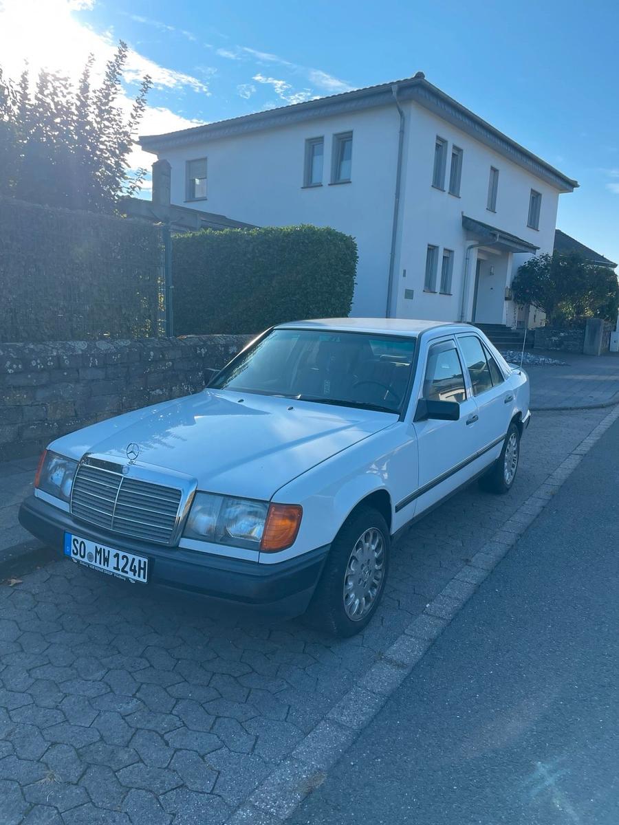 Mercedes-Benz 200