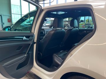 MYAUTOCENTER – Gebraucht- und Jahreswagen mit Werkstattservice in Pfaffenhofen Volkswagen Golf VII Lim. GTD BMT *Kamera*Klima*PDC*