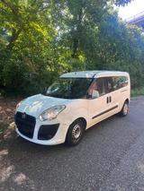 Fiat Doblo Doblò Basis Maxi Kombi Rechtslenker - Rechtslenker mit Diesel-Antrieb