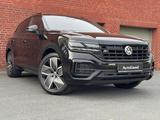 Volkswagen Touareg R-Line 4Motion*BLACK*1HAND*MATRIX*LUFT - Volkswagen Touareg: Black