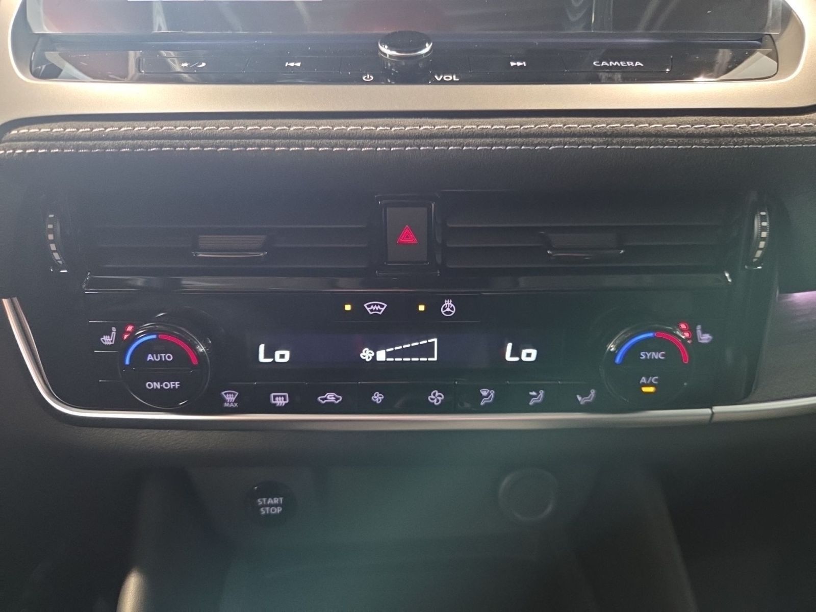 Fahrzeugabbildung Nissan Qashqai 1.5 VC-T Tekna e-Power 205 PS Autoom. *P